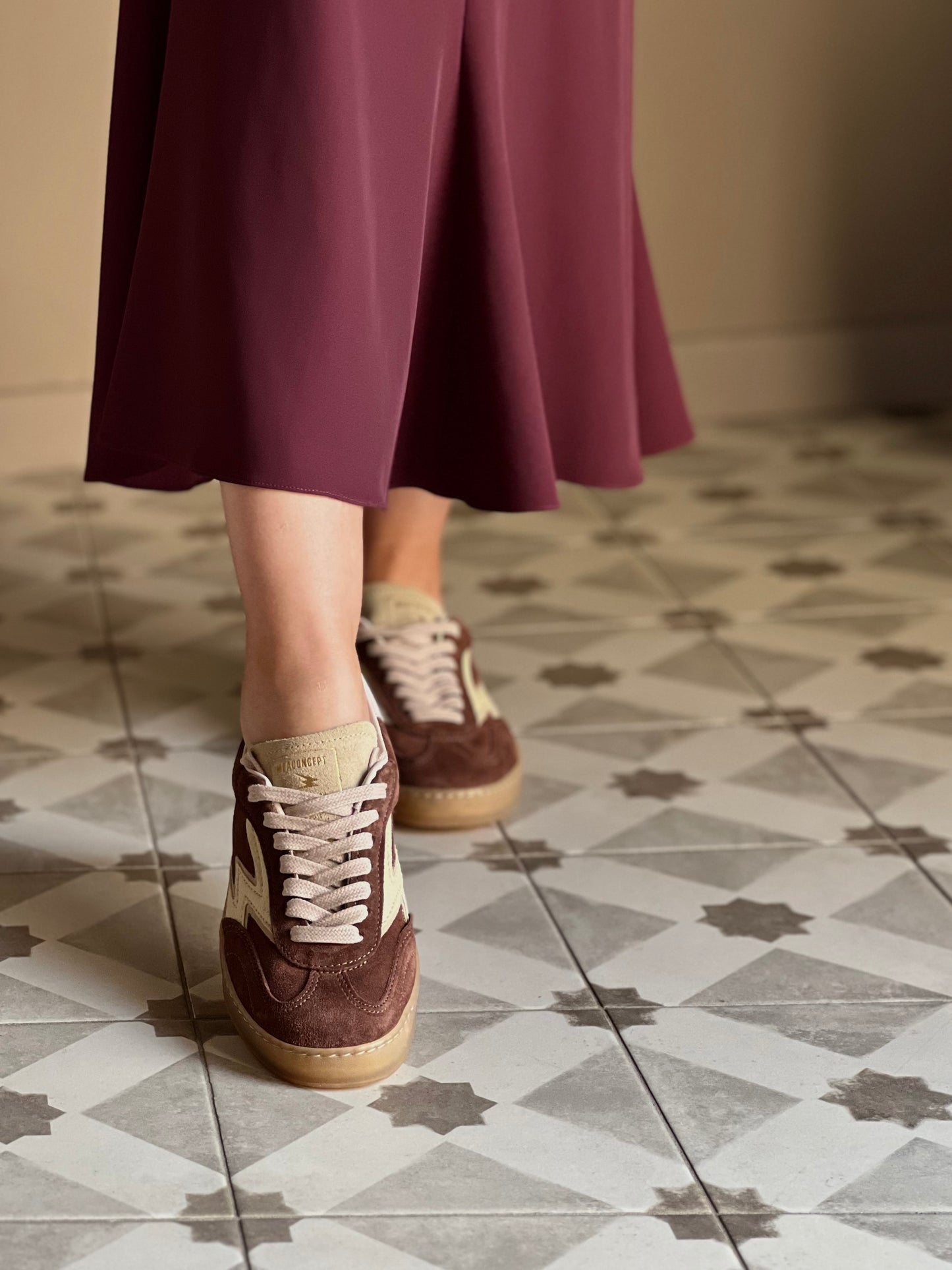 Sneakers In suede Bordeaux Moaconcept