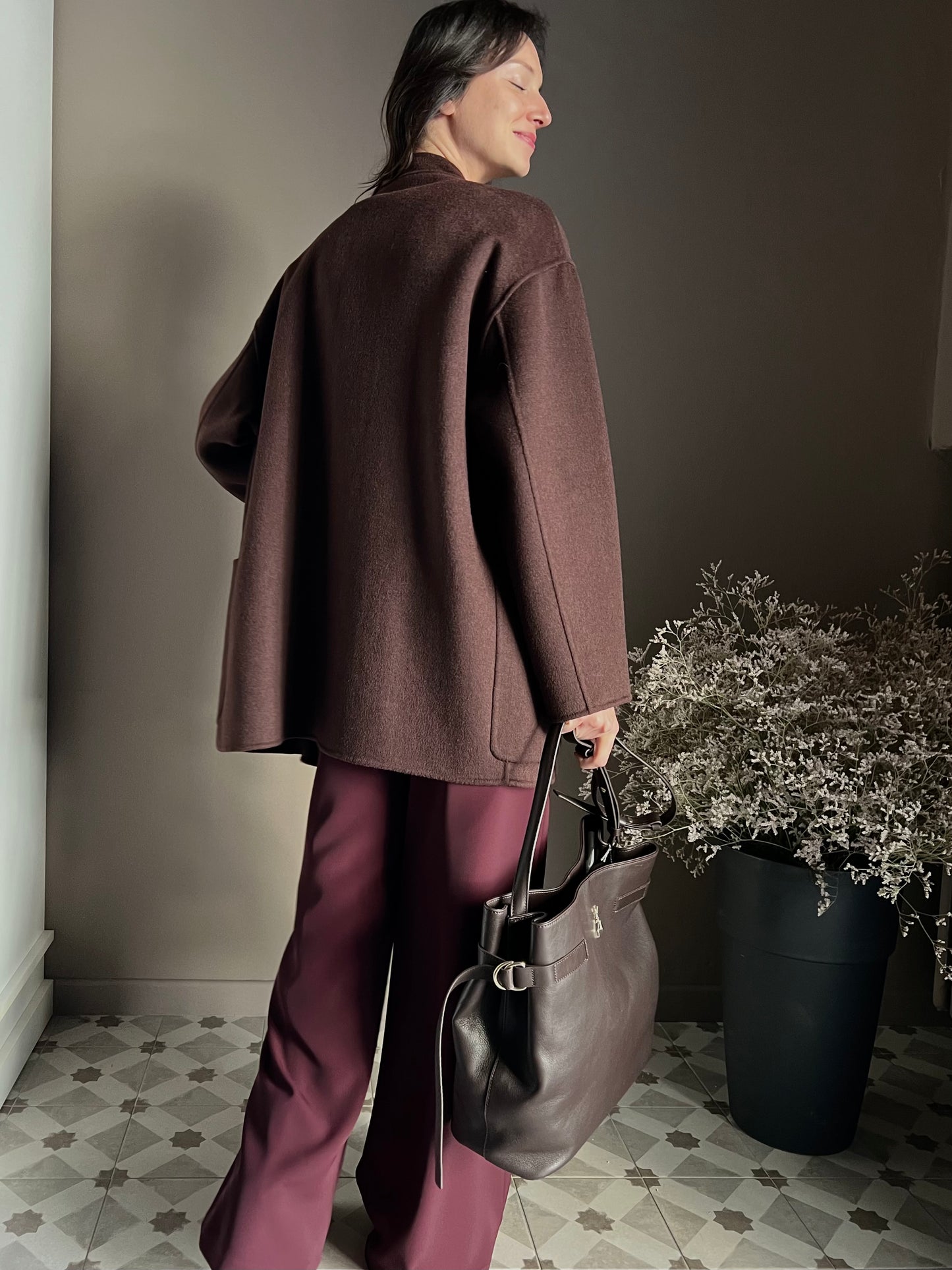 Cappotto in pura lana oversize con sciarpa abbinata