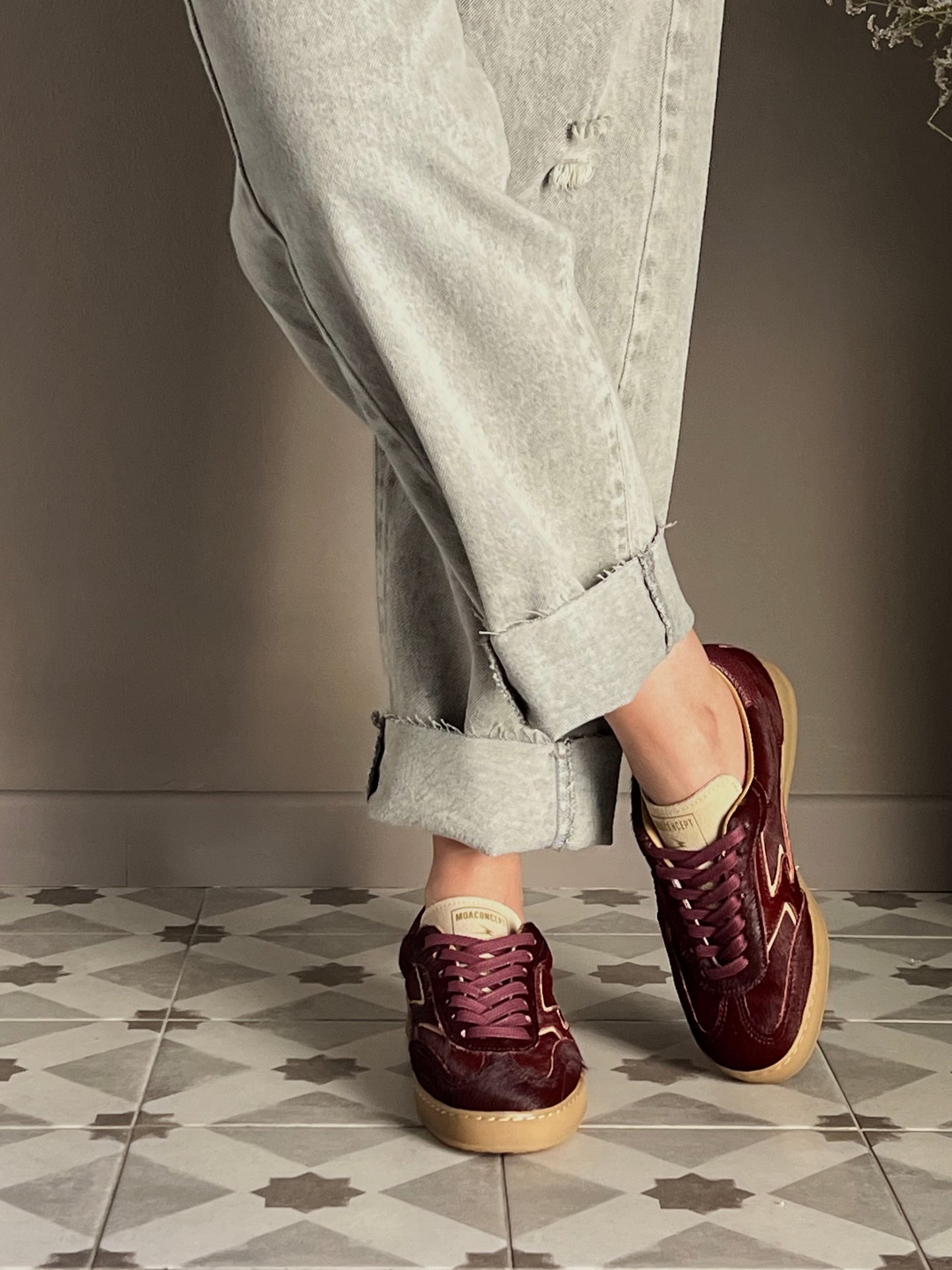 Sneakers in cavallino bordeaux Moaconcept