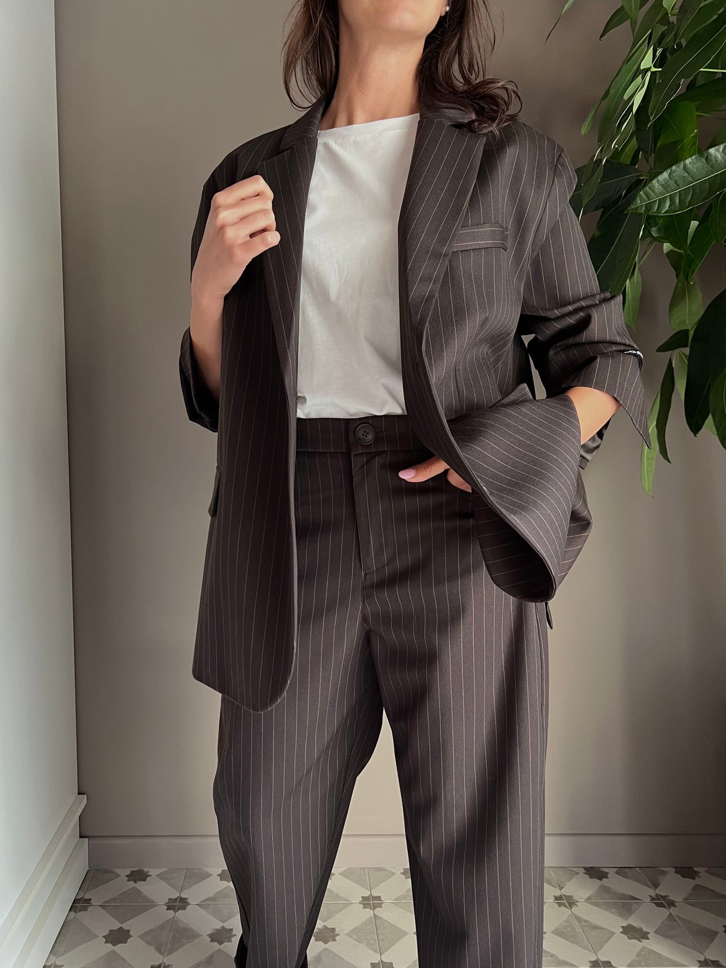 Pantalone maschile gessato fondente