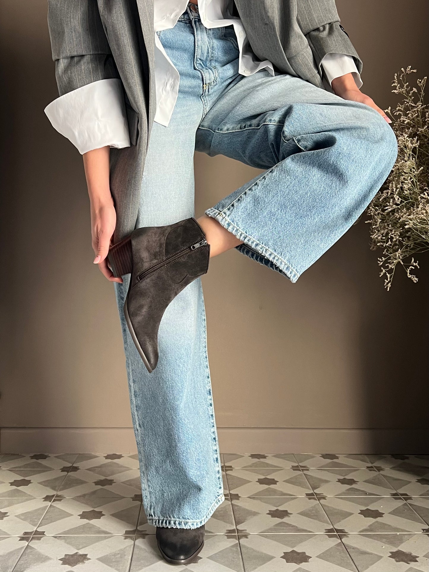 Stivaletto texano Ash in camoscio antracite