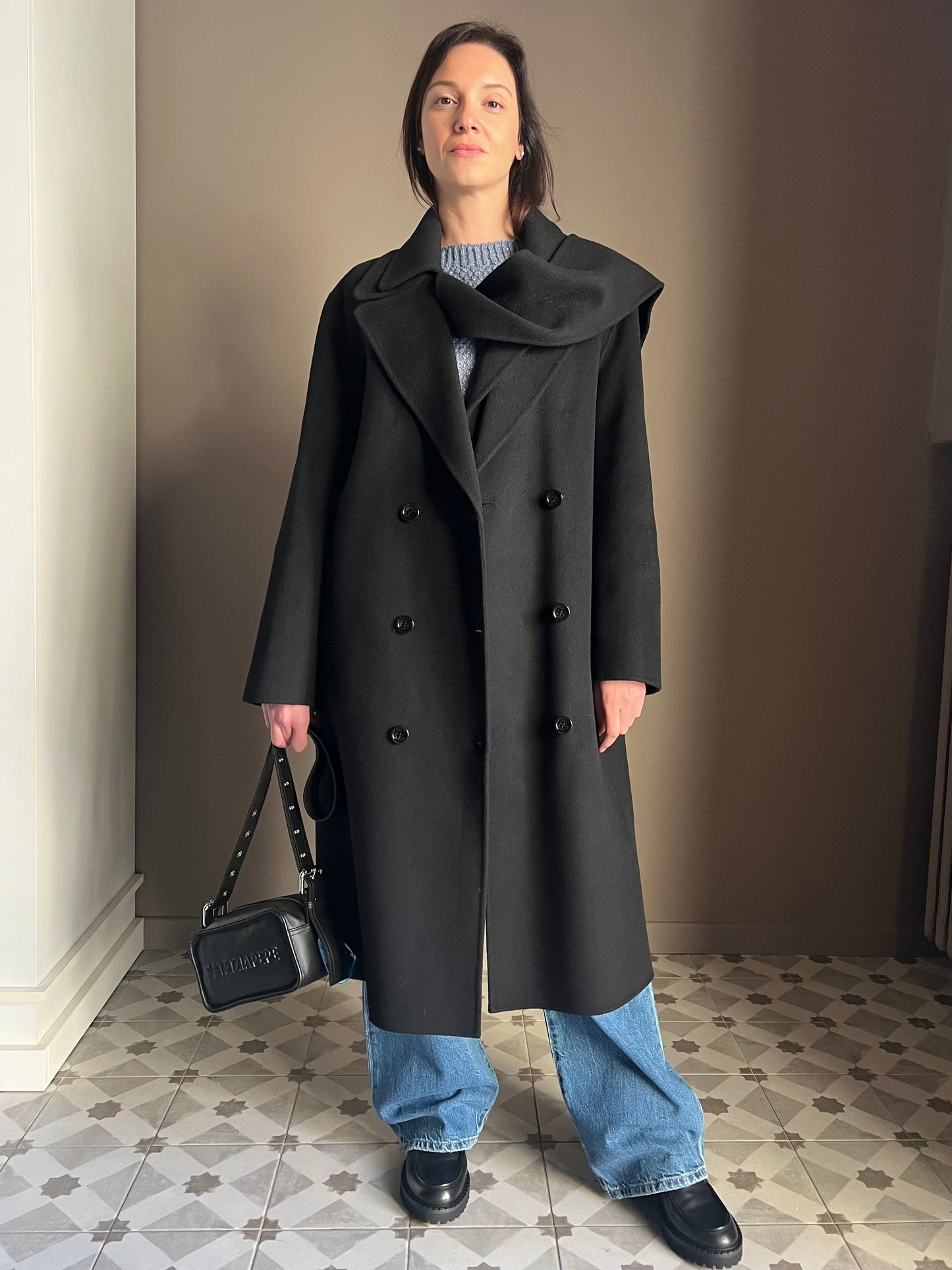 Cappotto in lana con doppio collo