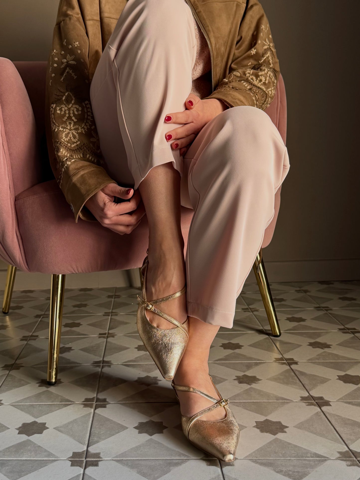 Slingback in laminato rose’