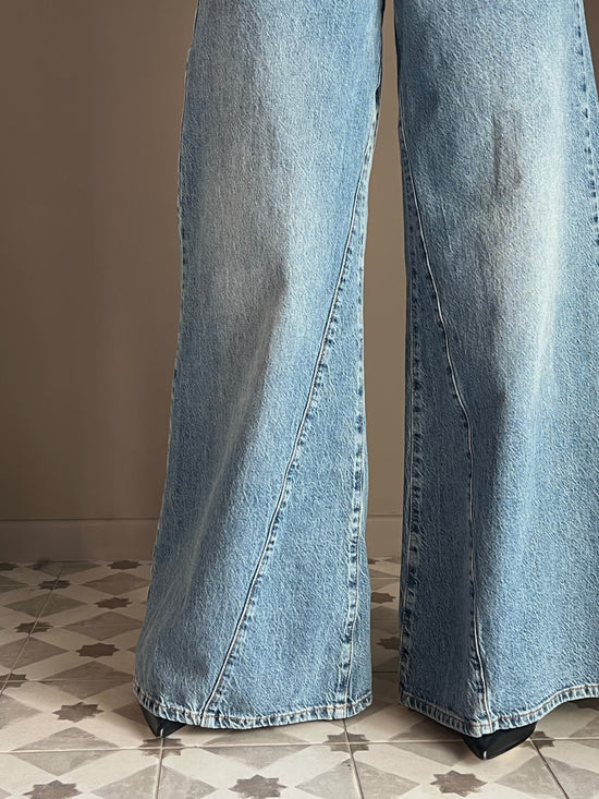 Pantalone denim vita alta gamba larga