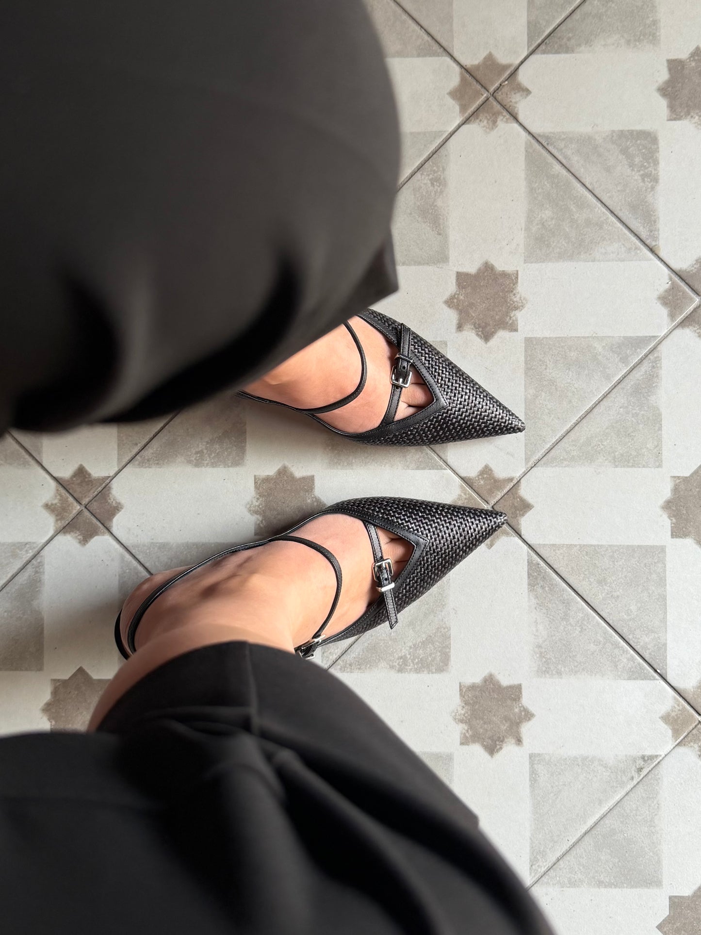 Slingback intrecciata con cinturini