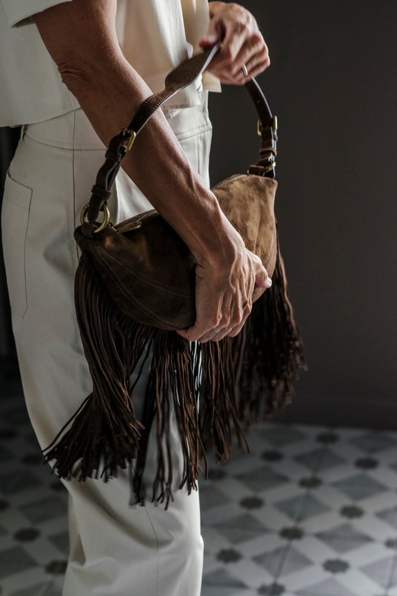 Borsa in suede con frange
