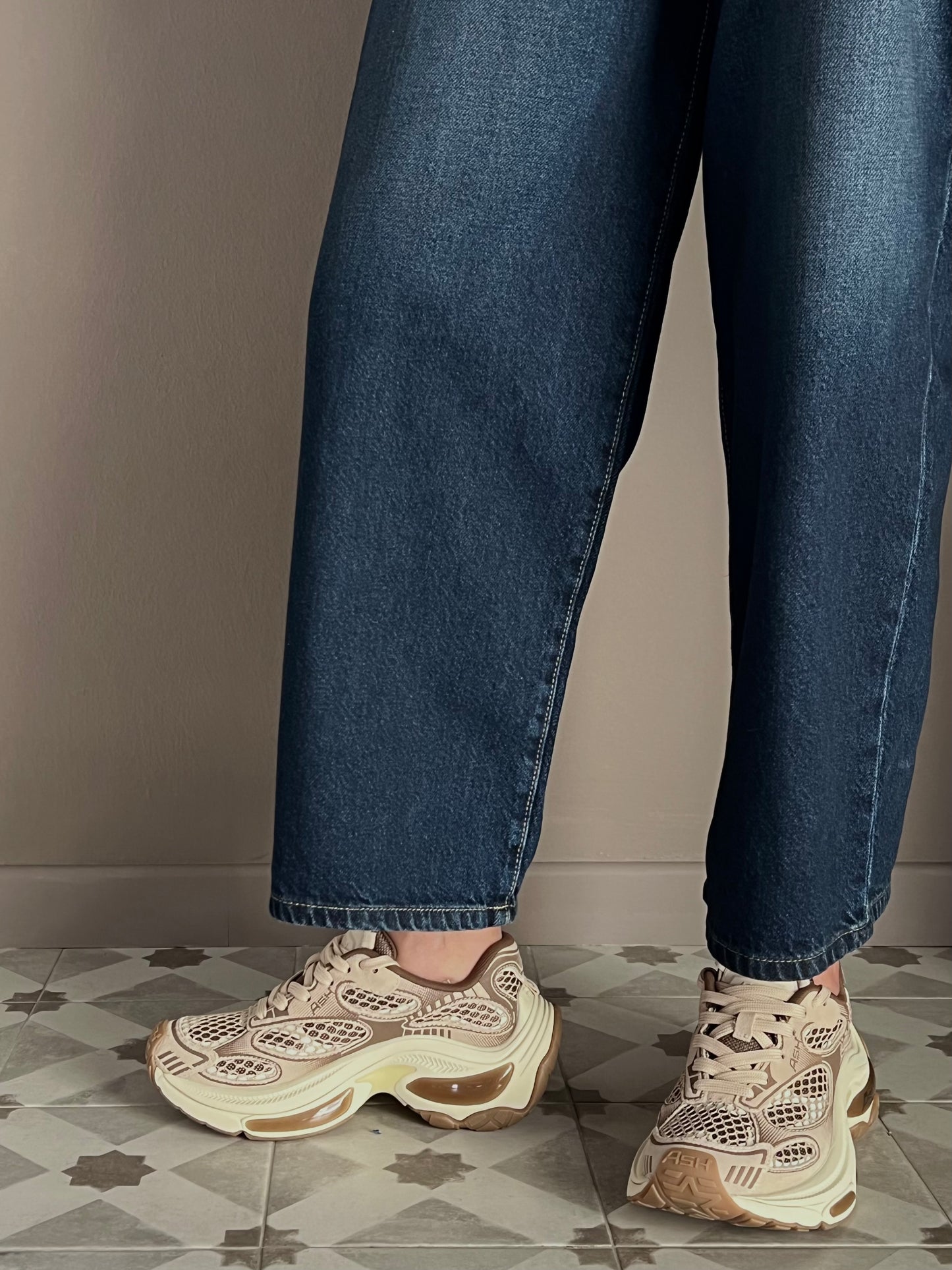 Sneakers Ash mod. Dragon