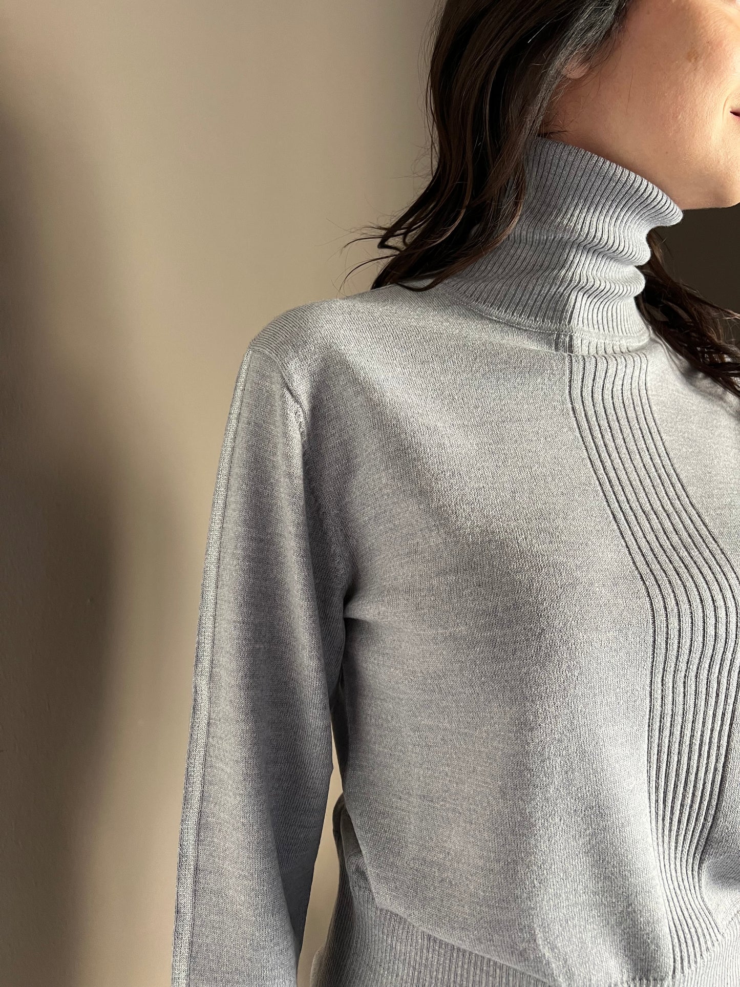 Maglia collo alto in 100% lana Mistery Grey