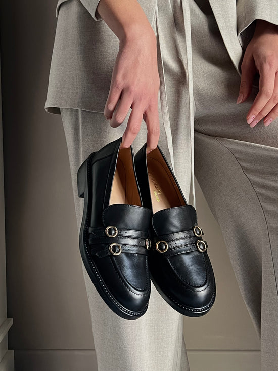 Mocassino in pelle con dettagli gold