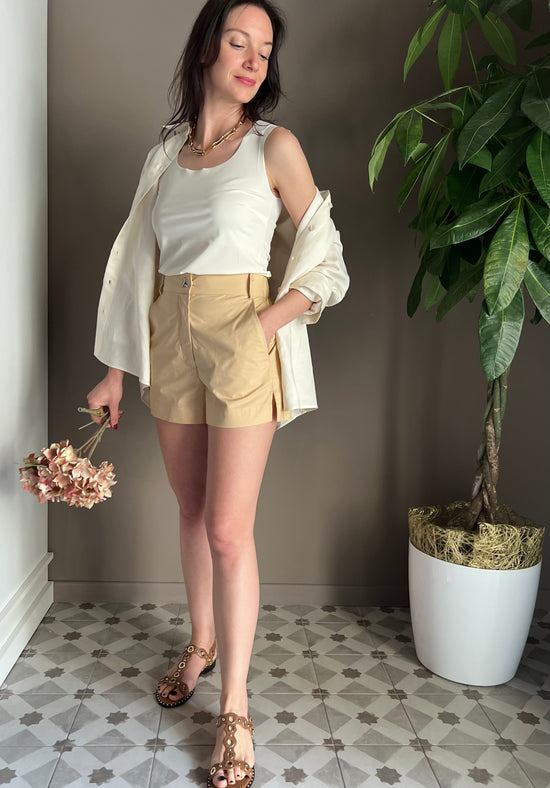Shorts in popeline vibrant beige