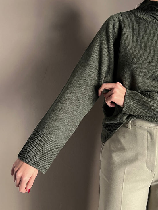 Maglia collo alto in lana e Cashemire Verde salvia