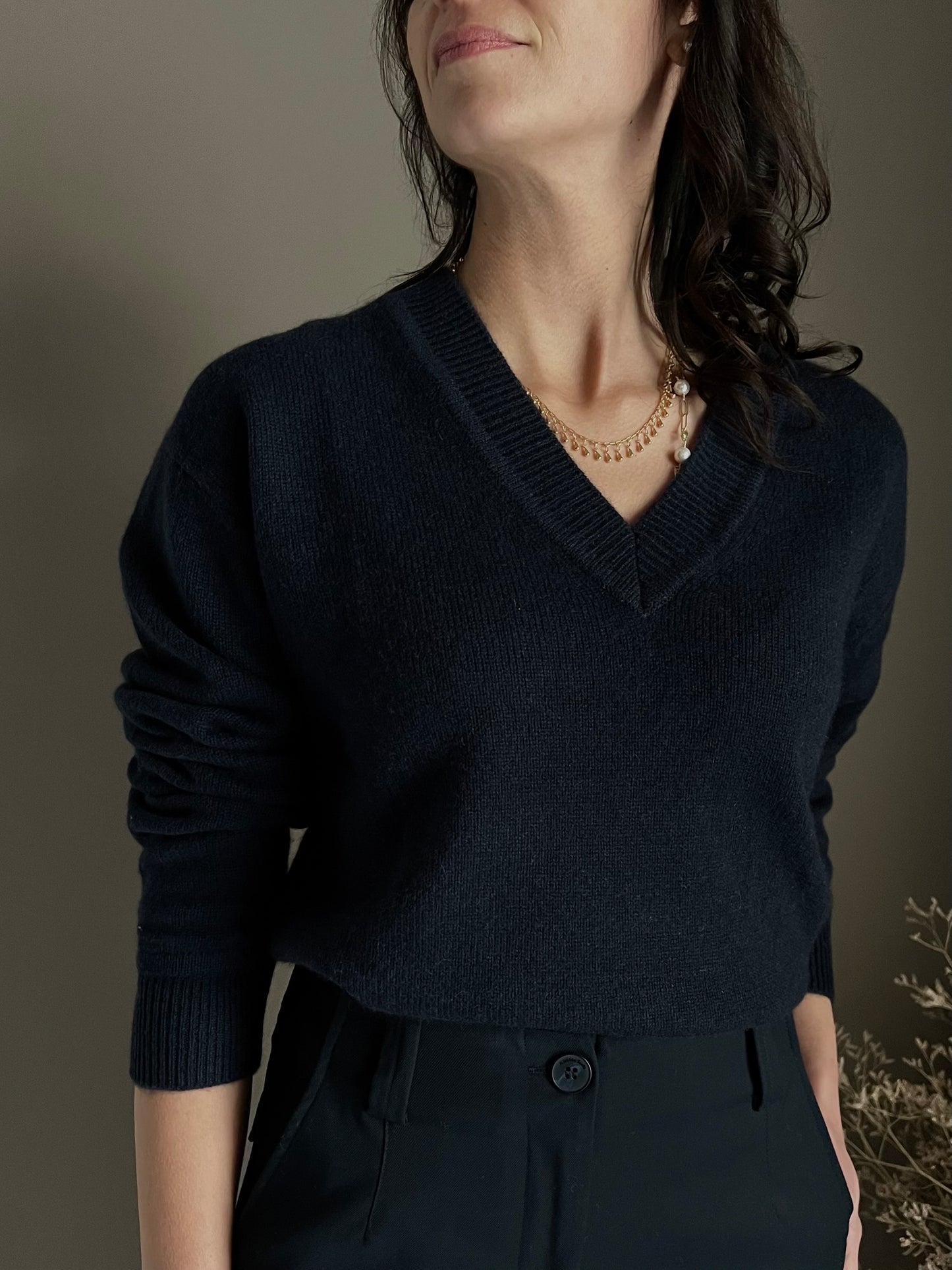 Maglia scollo a V in 100% cashemire blu marine