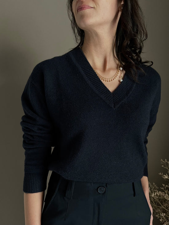 Maglia scollo a V in 100% cashemire blu marine