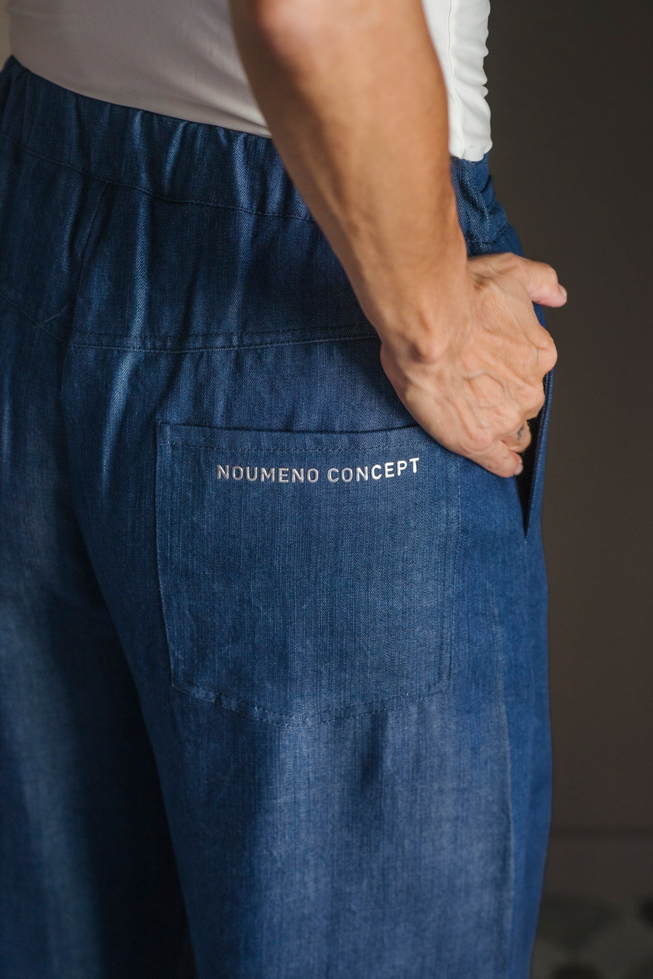 Pantalone in denim fluido