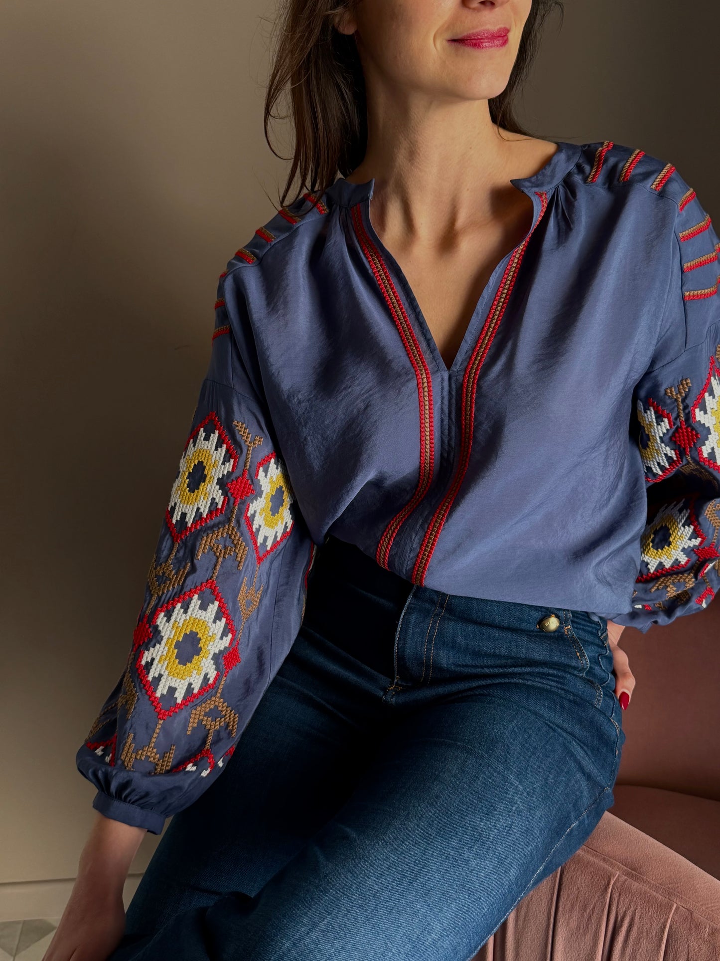 Blusa Iris con ricami