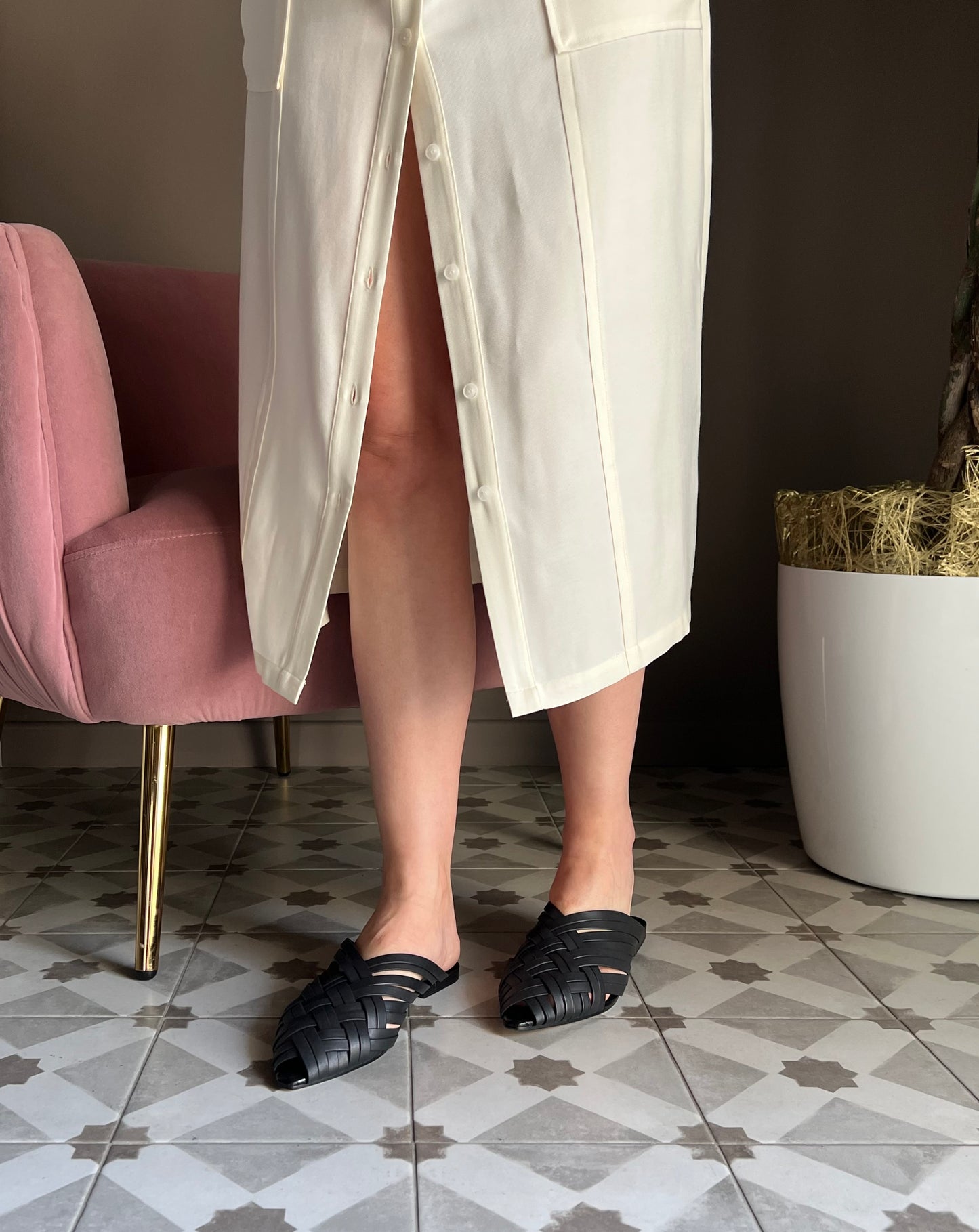 Ciabattina in pelle intrecciata nera