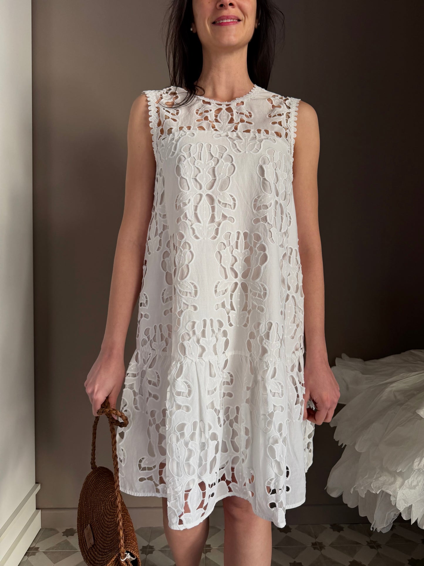 Abito svasato in macrame’ e tencel bianco