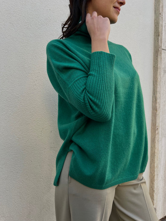 Maglia In Cashemire collo alto maniche aderenti