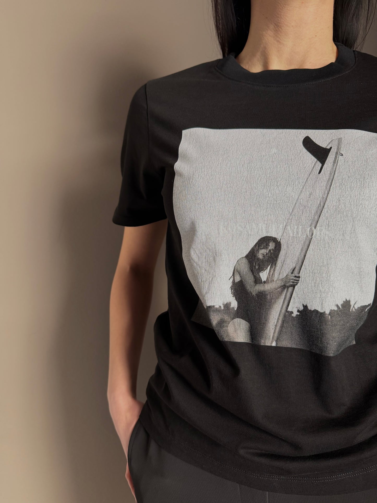 T-Shirt nera con stampa Ko Samui