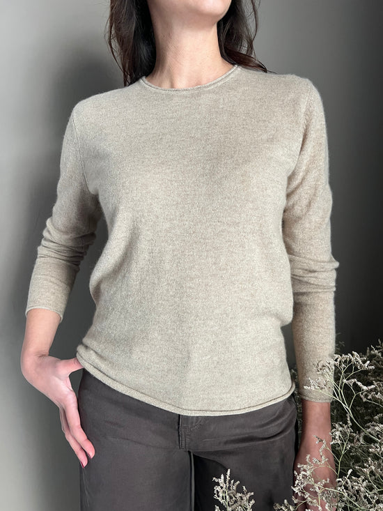 Maglia basic girocollo in 100% cashmere beige