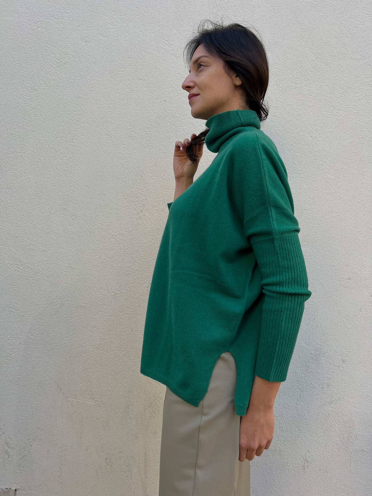 Maglia In Cashemire collo alto maniche aderenti