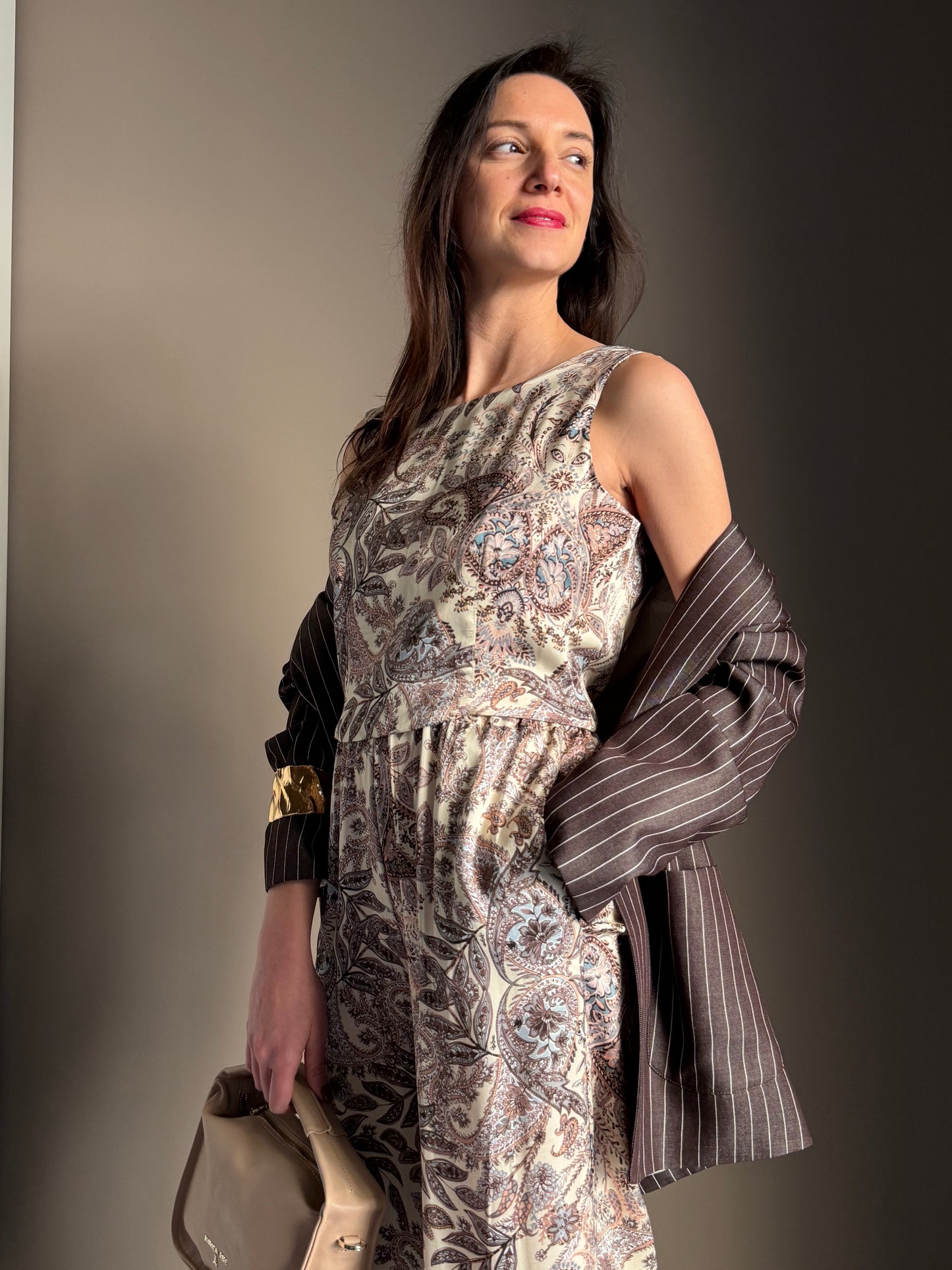 Top in viscosa con scollo sulla schiena