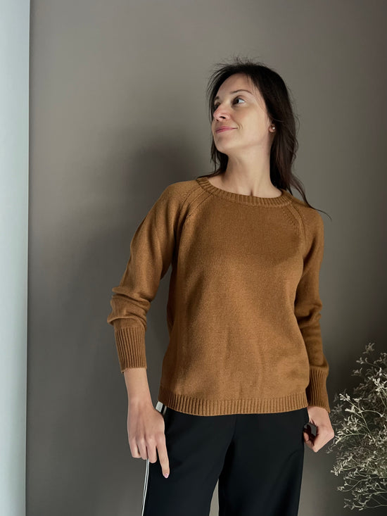 Maglia Classica Solo Tre in Pura Lana Color Cammello