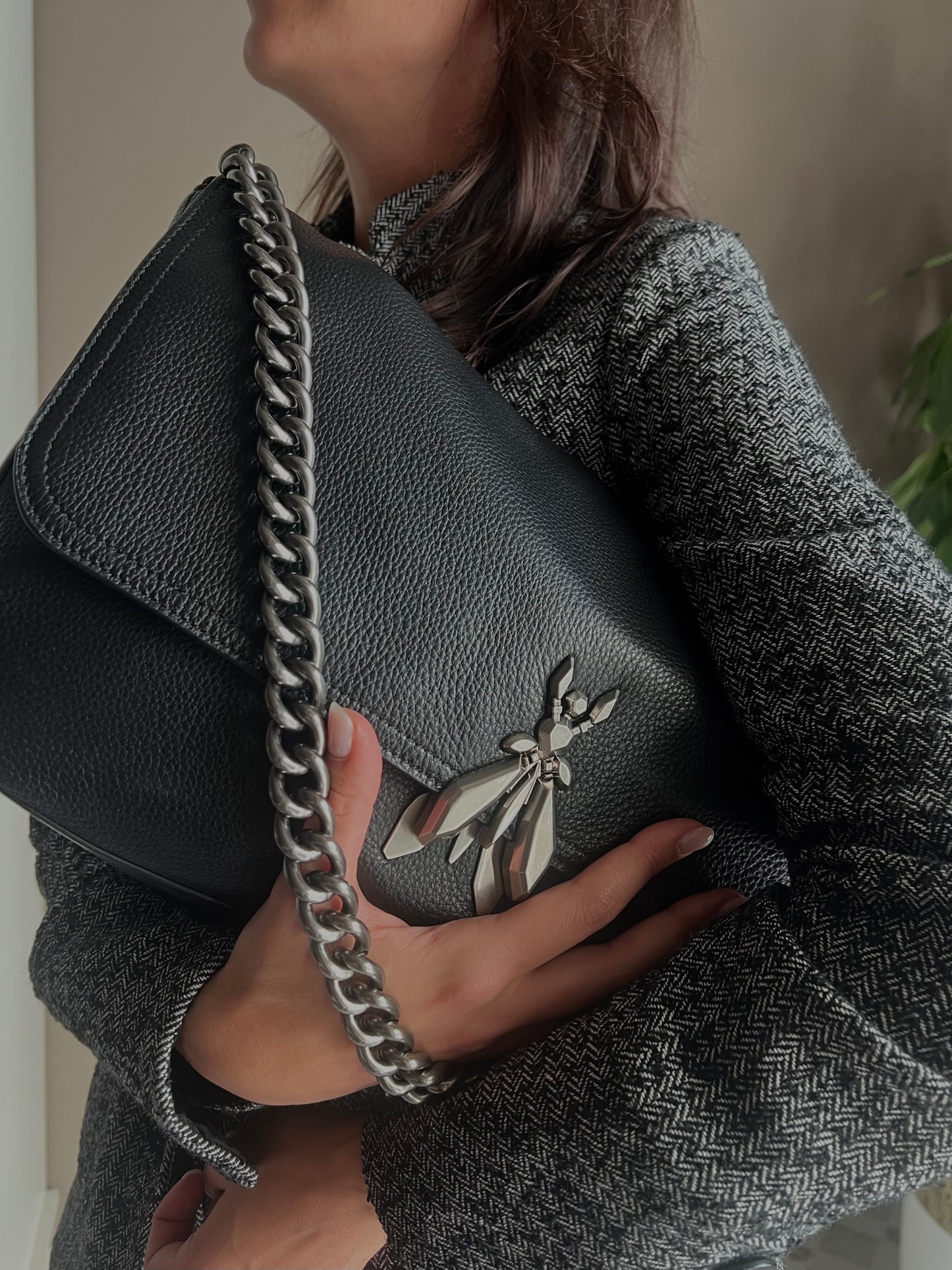 Borsa a spalla grande Fly con catena