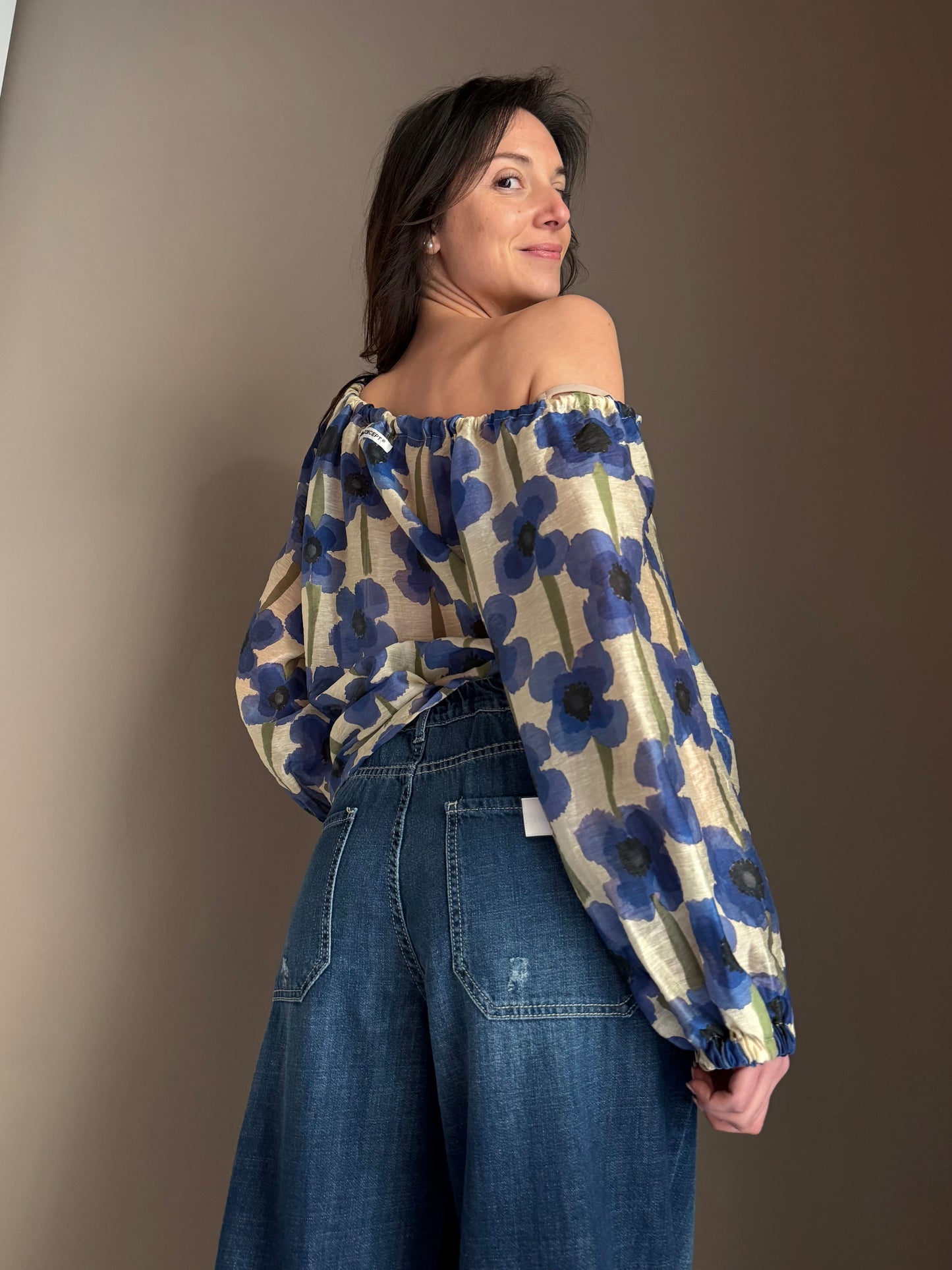 Pantalone denim con elastico wide-leg