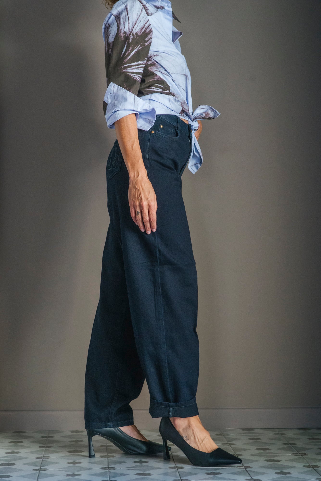 Pantaloni barrel blu/nero in cotone