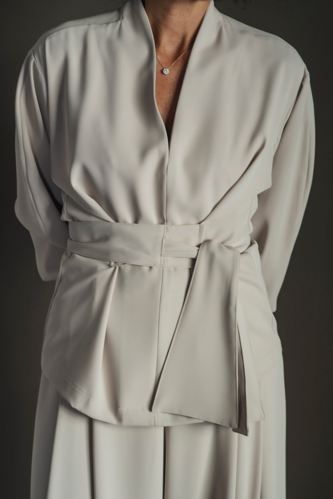 Blusa con cintura avena