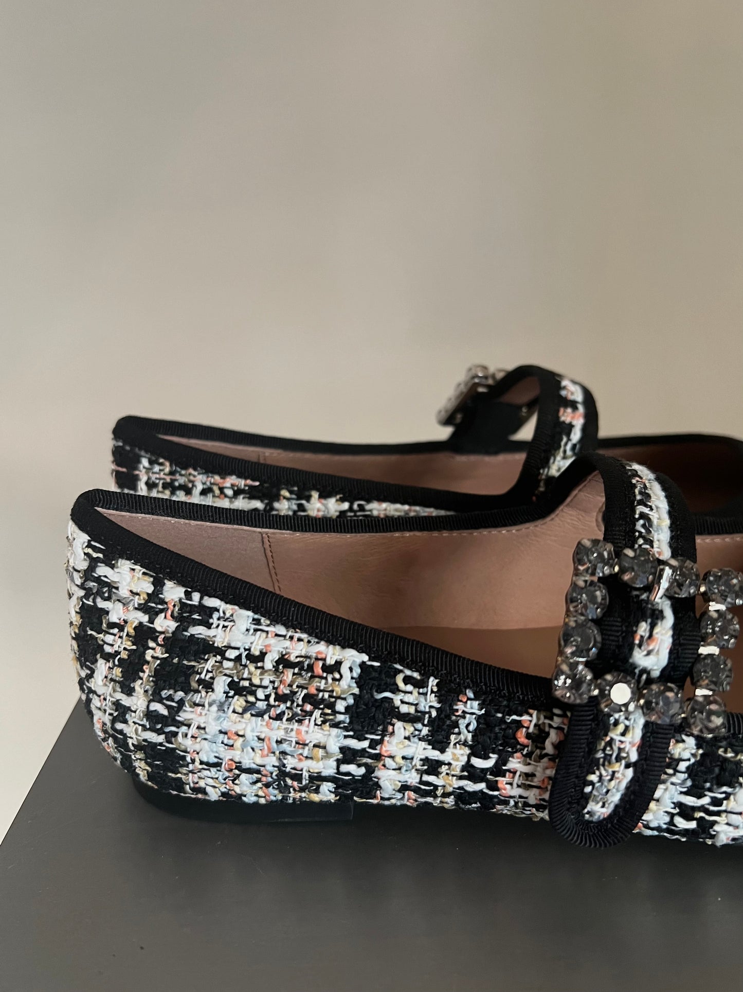 Scarpa in Tweed con fibbia in strass