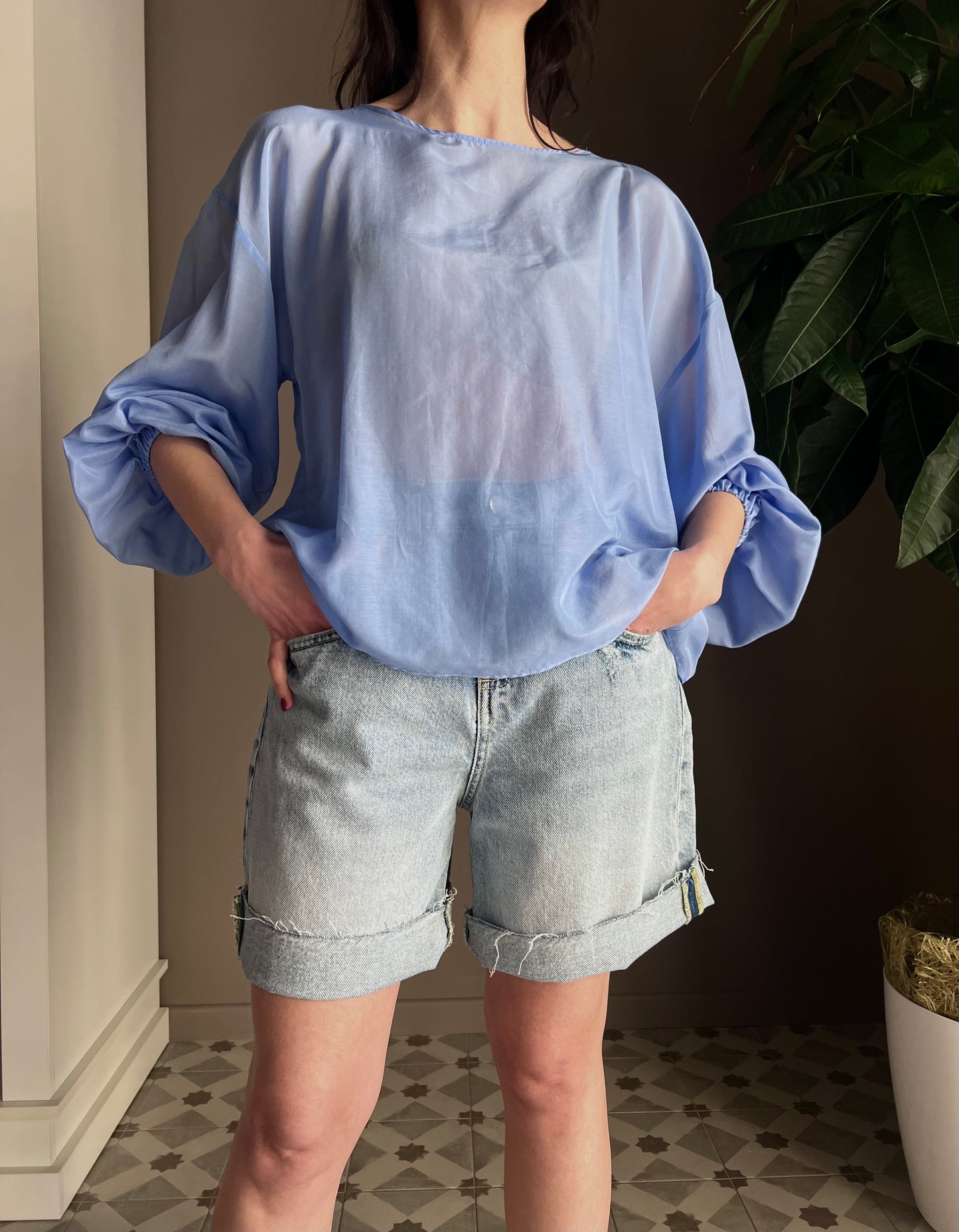 Blusa in cotone garzato scollatura sulla schiena Sky