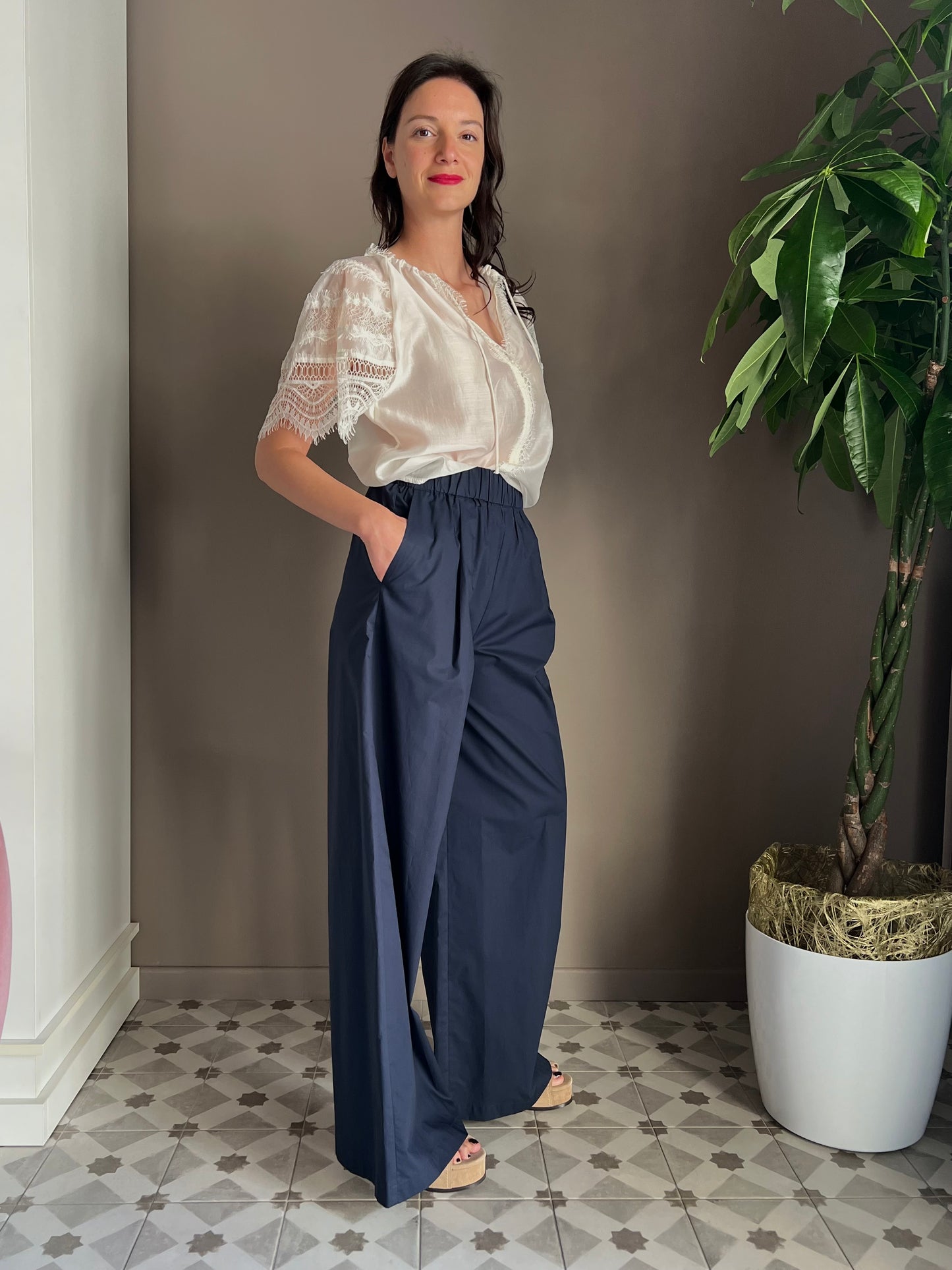 Blusa manica corta con inserti in pizzo cream