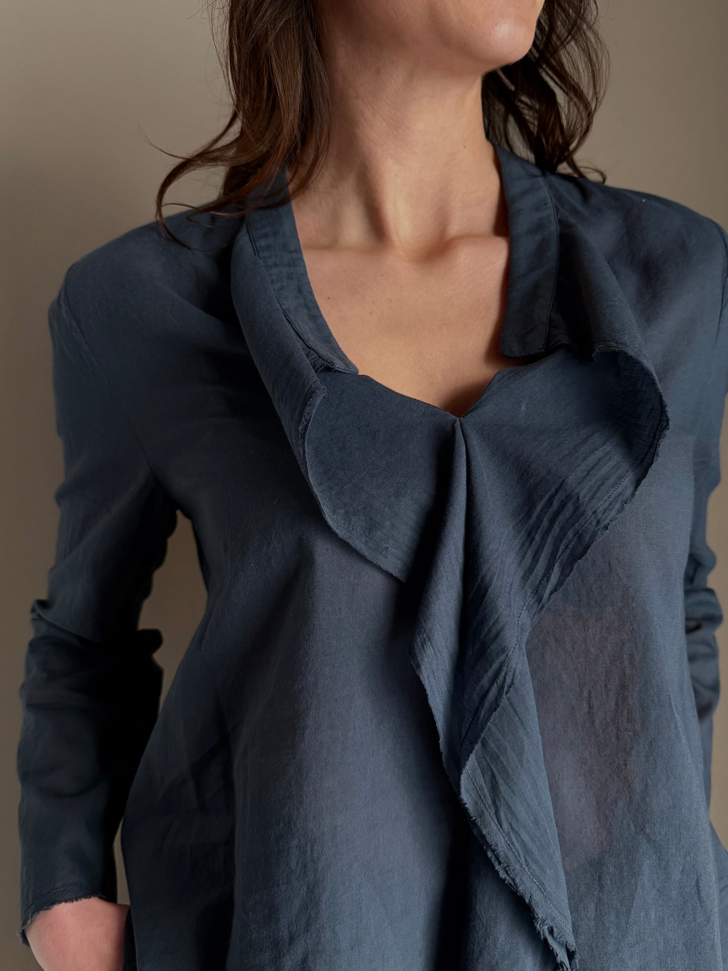 Blusa in cotone garzato con rouches