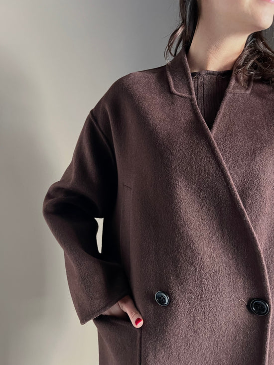 Cappotto in pura lana oversize con sciarpa abbinata