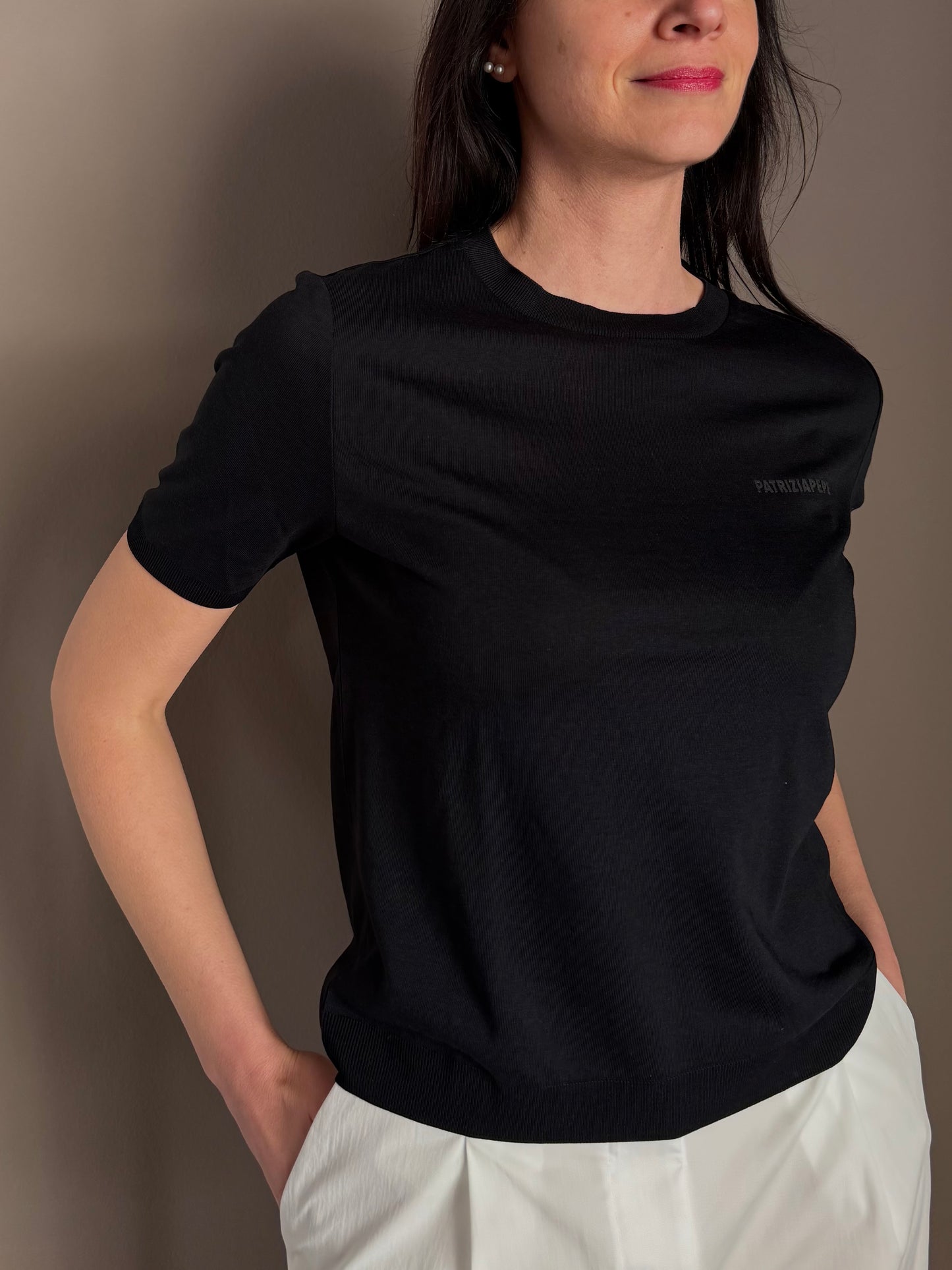 T-shirt in filo nera