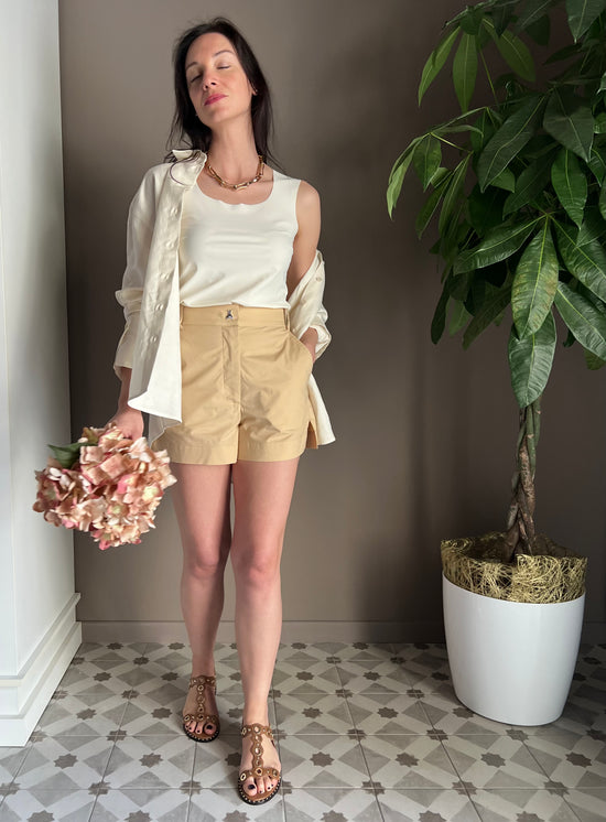 Shorts in popeline vibrant beige