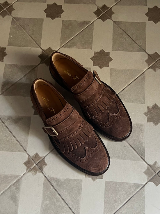 Mocassino Frangia e Fibbia Anna F. in Camoscio Marrone