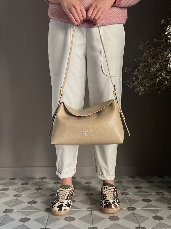 Borsa a tracolla Never in pelle sand