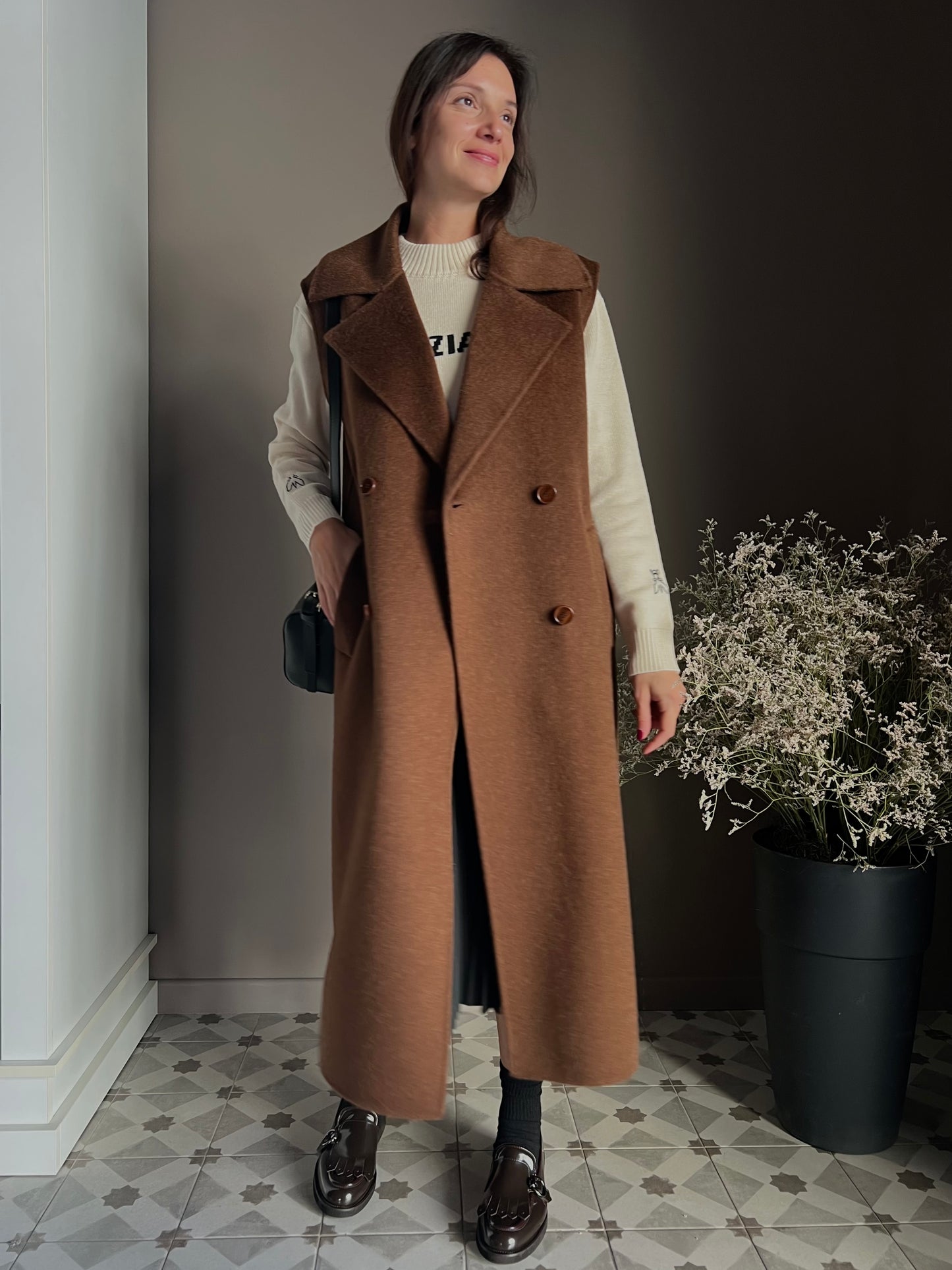 Cappotto smanicato in lana e alpaca