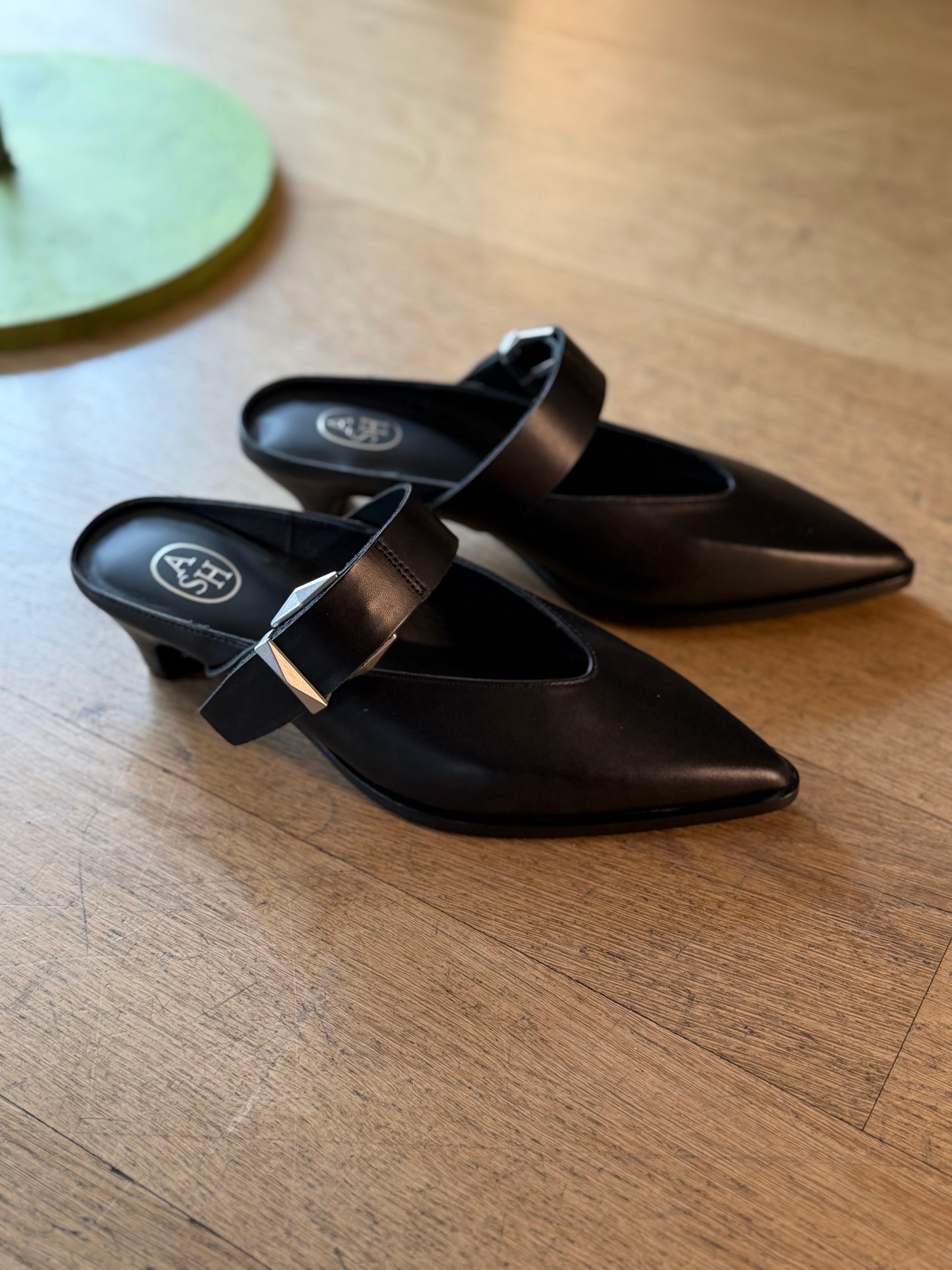 Sabot ASH in Pelle Nera