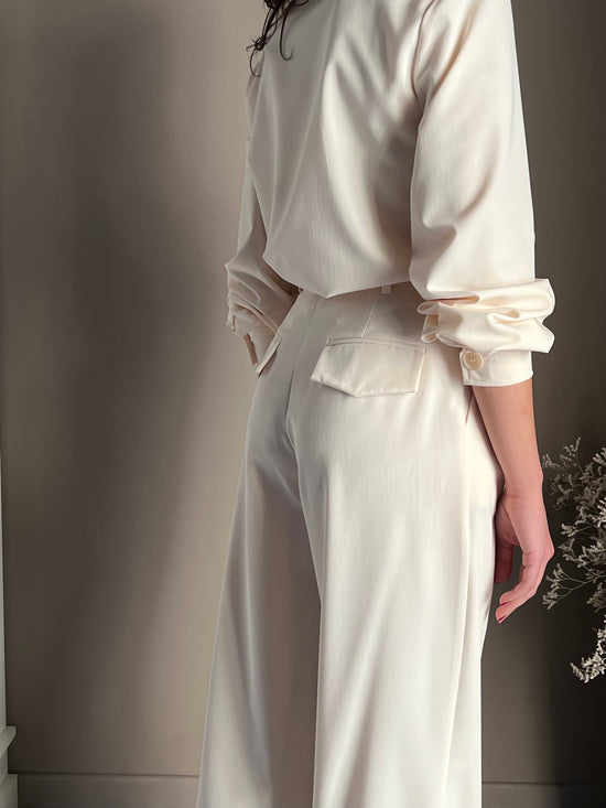 Pantalone morbido con pieghe