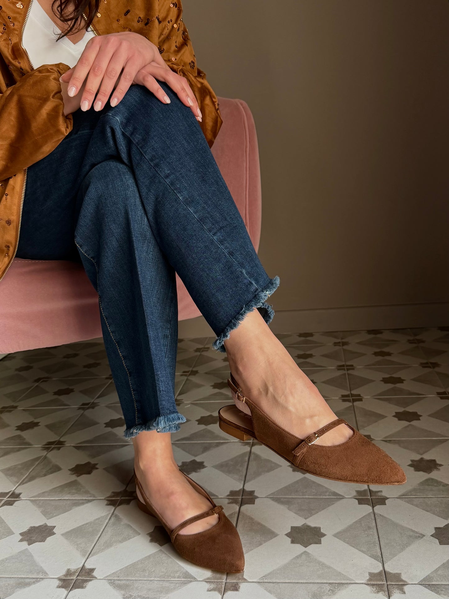 Slingback in camoscio marrone