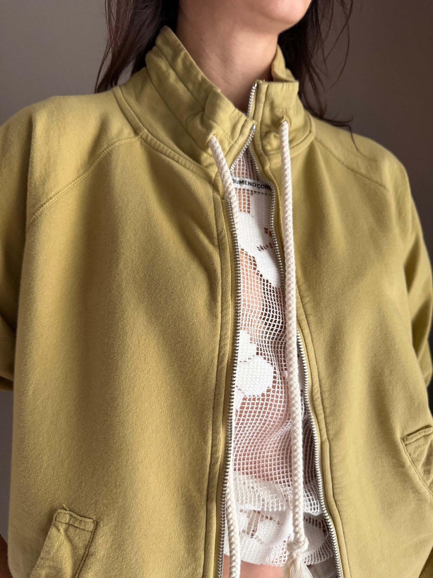 Felpa asimmetrica con zip