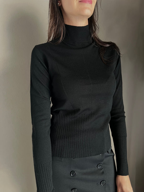 Maglia in lana rasata collo alto nero