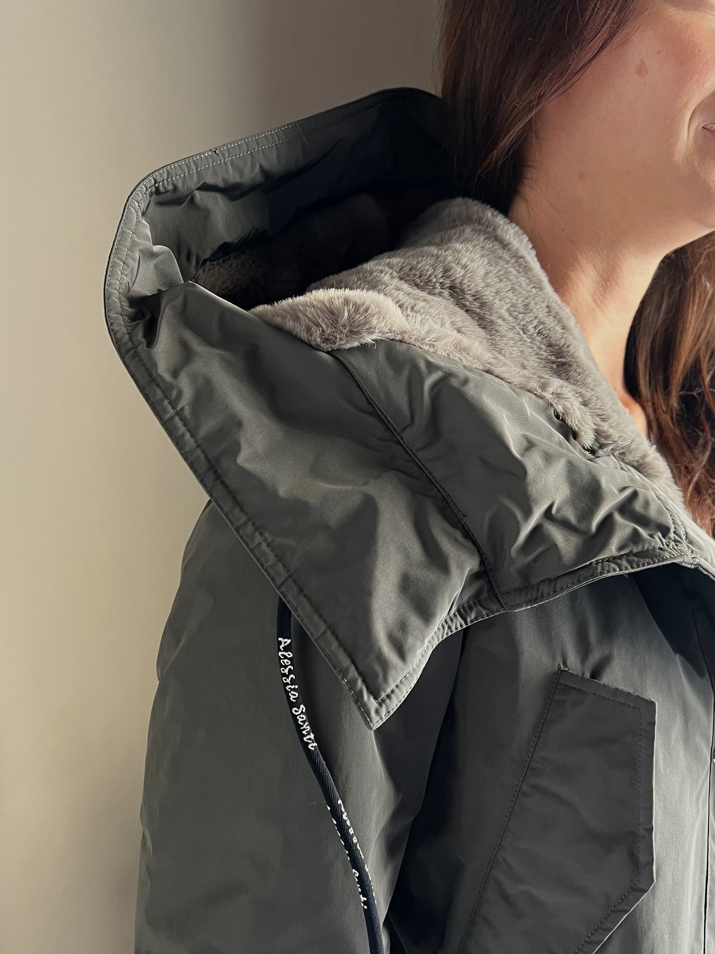 Giubbotto Parka imbottito con fodera in ecopelliccia
