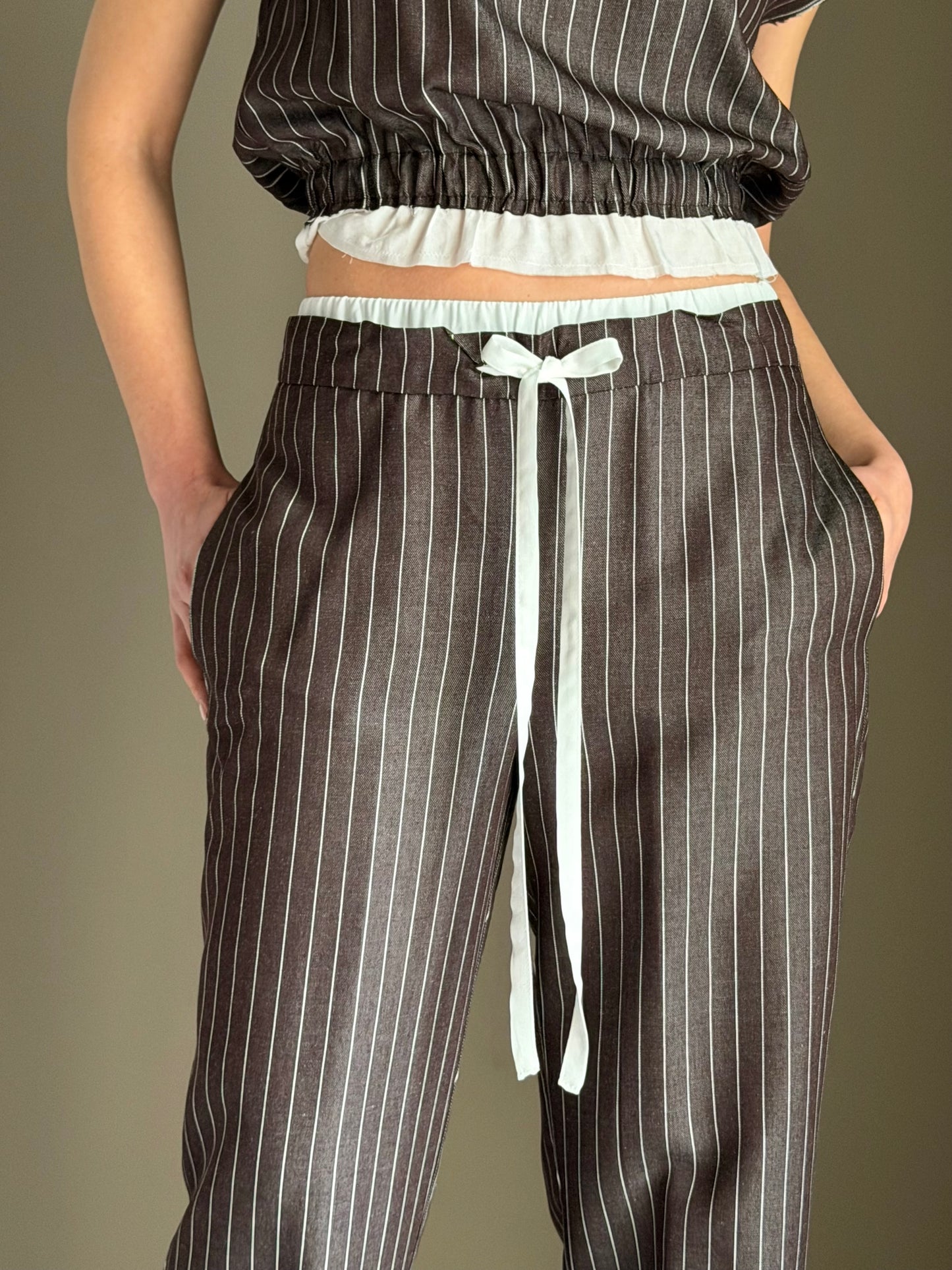 Pantalone gessato fondente