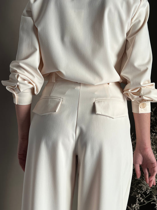 Pantalone morbido con pieghe