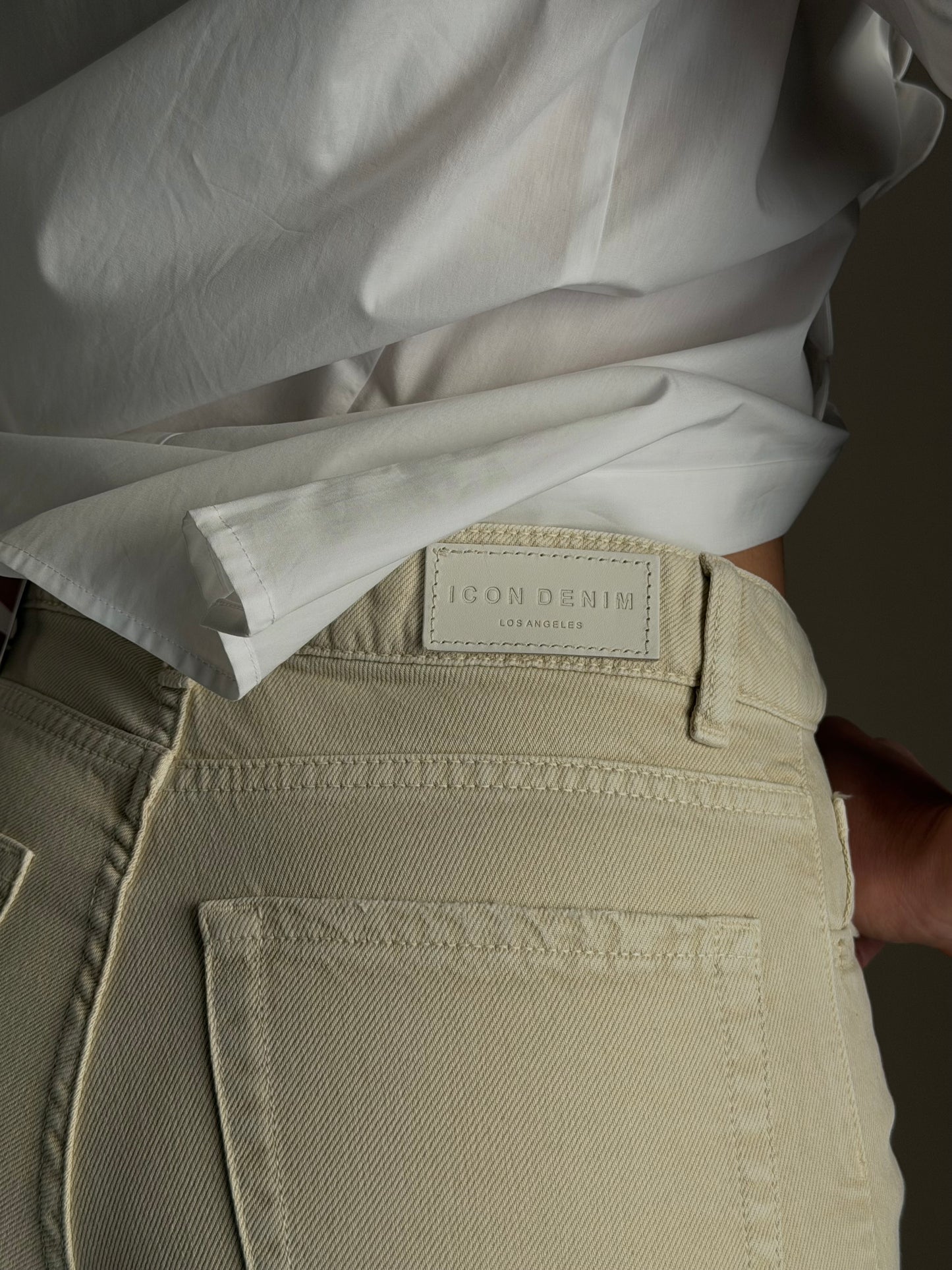 Pantalone crop in cotone crema